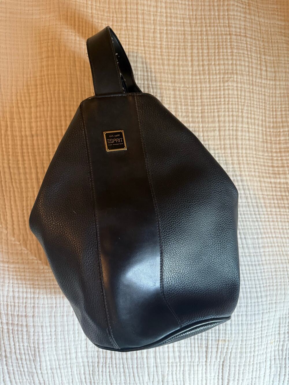 Esprit  bucket bag